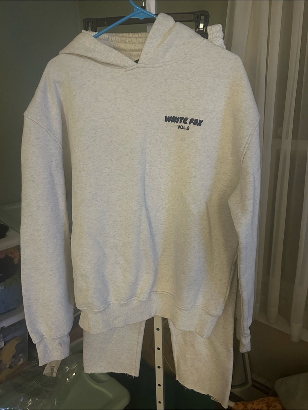 White Fox Hoodie & Sweat Pants Set in Heather Gray
